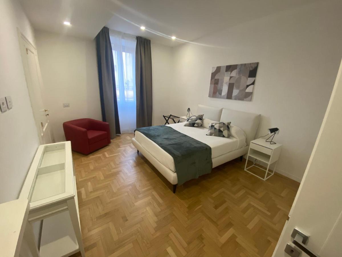Colosseum Rome Guest House Luil Buitenkant foto